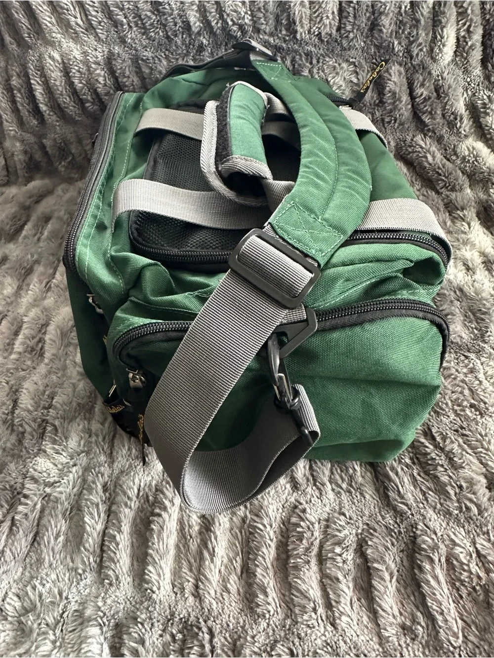 Cabelas sturdy duffel